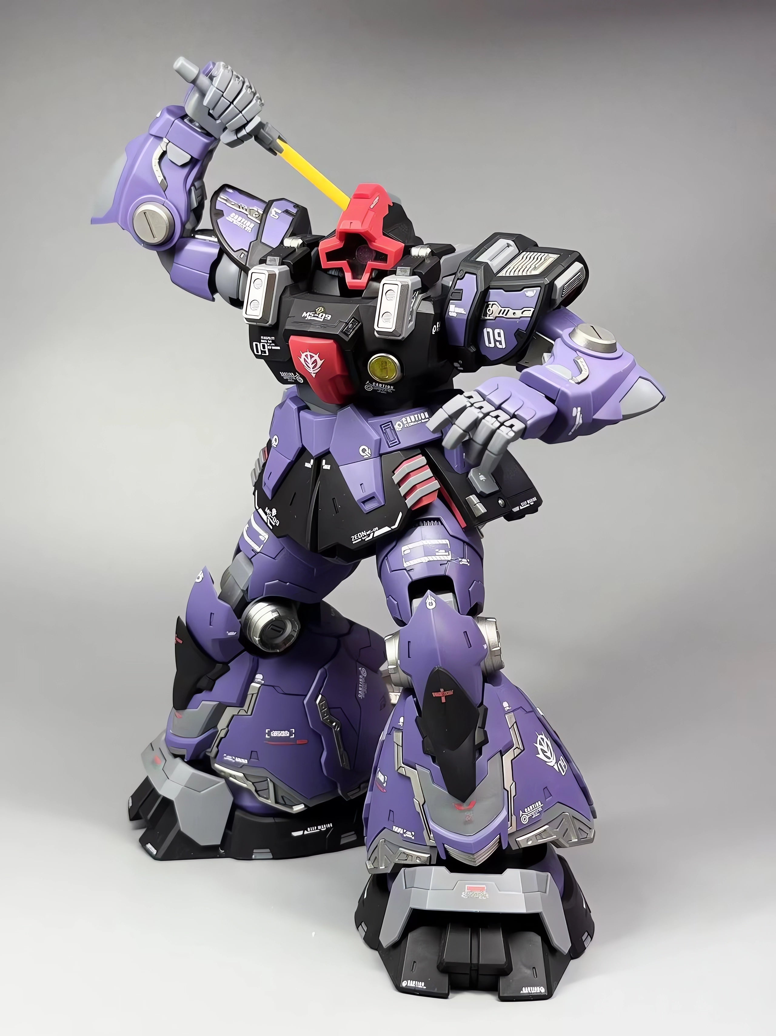 DOM 1/100 Plastic Model Kit for Enthusiasts & Customization – YZ